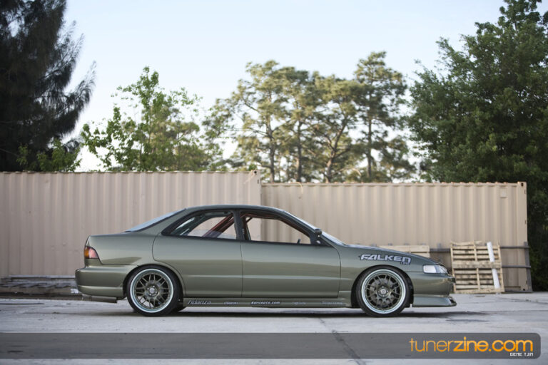 Tunerzine’s Integra Sedan