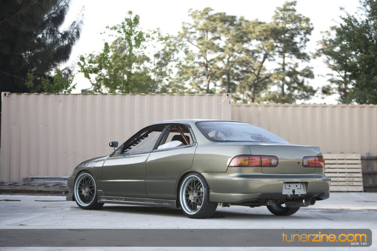 Tunerzine’s Integra Sedan