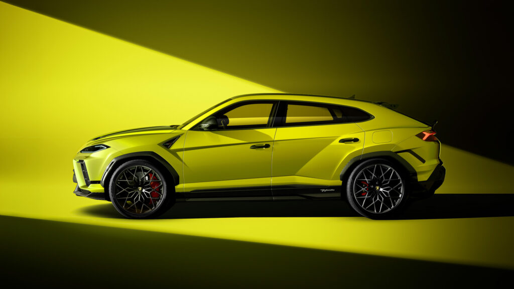 Lamborghini Urus SE Performante Is the Most Powerful Urus