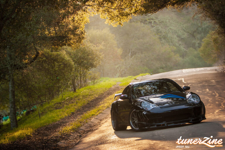 Sharky's Porsche 996 Twin Turbo: Hop In